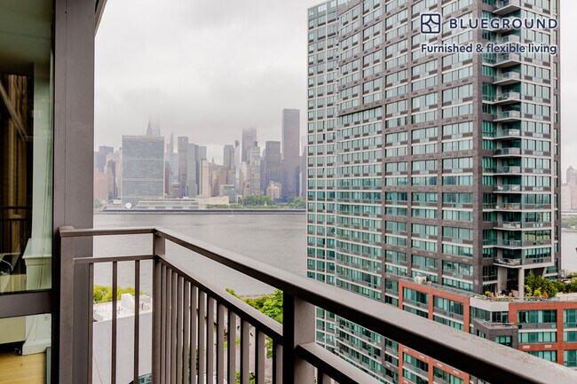 Foto del edificio - 4-75 48th Avenue-SI FL18-ID1882