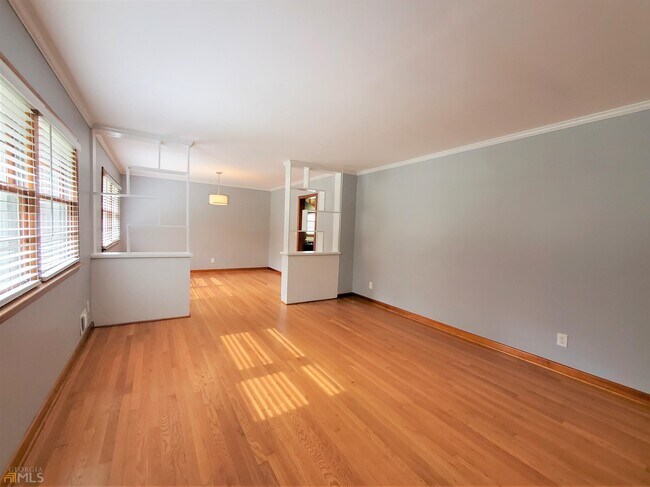 Foto del edificio - 1340 Milton Pl SE