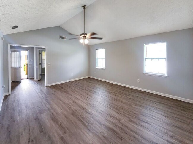 Building Photo - 109 Dove Landing