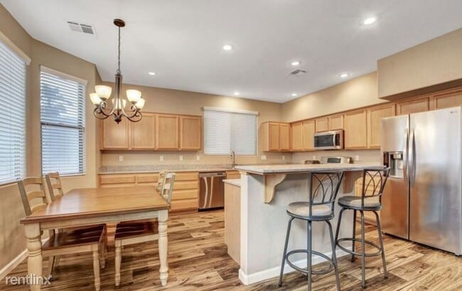 Building Photo - 4 br, 3 bath House - 6909 N Campbell Road ...