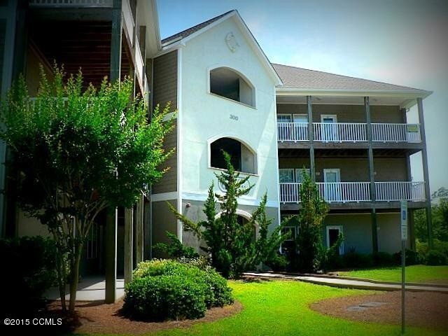 Building Photo - 300 Lighthouse Ln