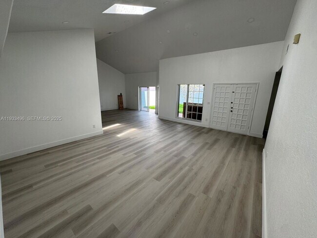 Foto del edificio - 8754 NW 149th Terrace