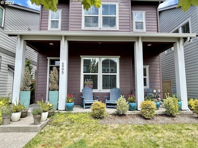 Foto del edificio - Beautiful Contemporary Home in Hillsboro near Reed's Crossing