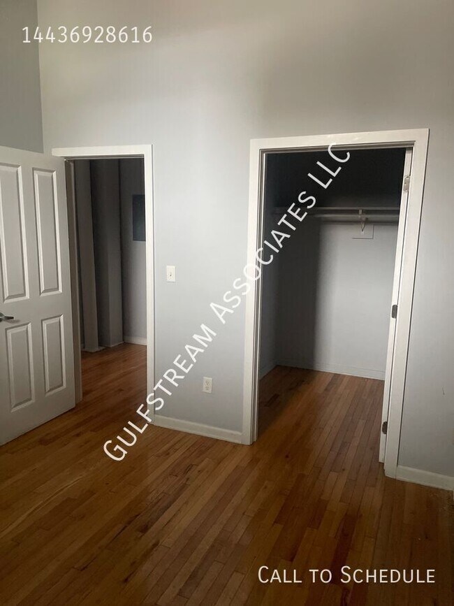 Foto del edificio - 416 N Howard St