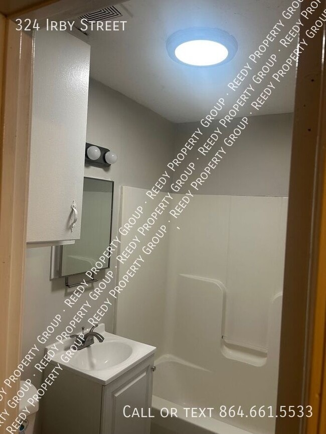 Foto del edificio - 324 Irby St