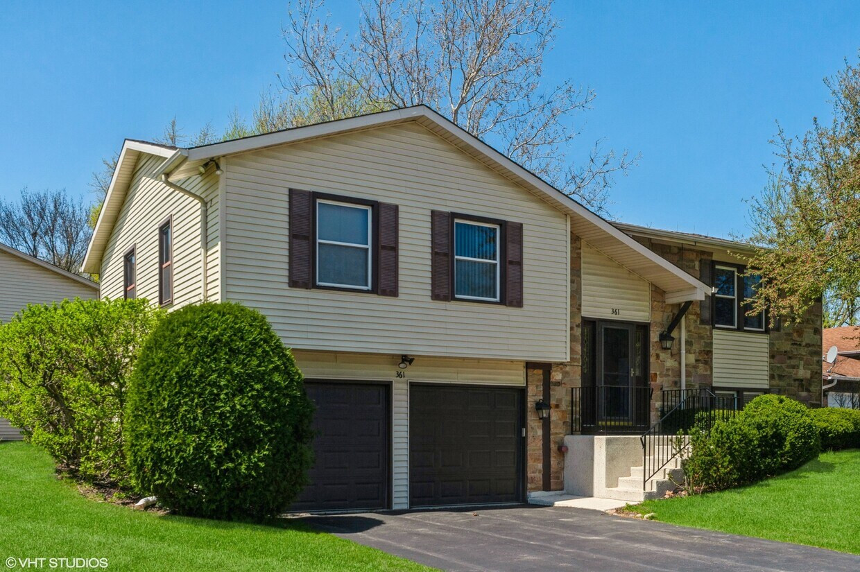 361 Redbud Pl, Buffalo Grove, IL 60089 Townhome Rentals in Buffalo