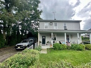 Building Photo - 75 Bloomfield Ave