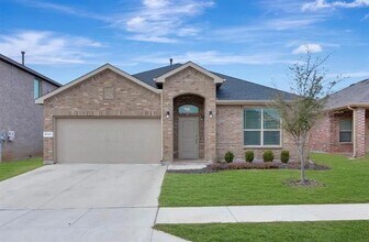 Building Photo - 9121 Stormcrow Dr