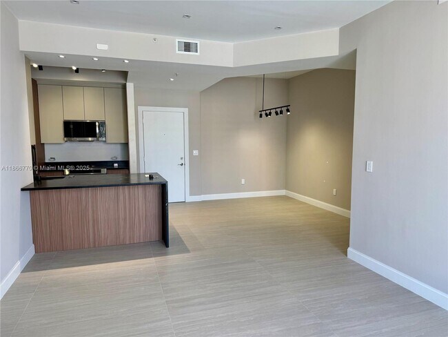 Foto del edificio - 2775 NE 187th St
