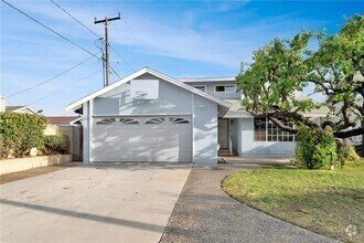 Building Photo - 2032 W 171st St