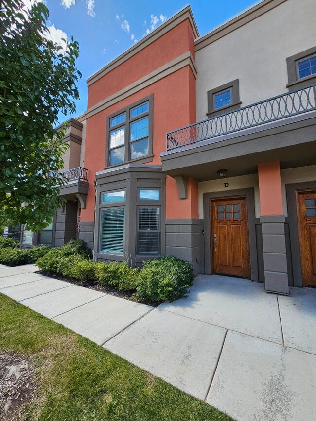 Foto del edificio - 876 S Lincoln Ave