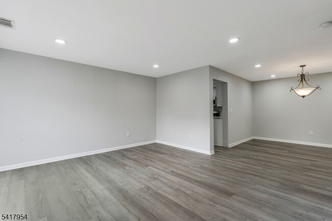 Building Photo - 3505 French Dr