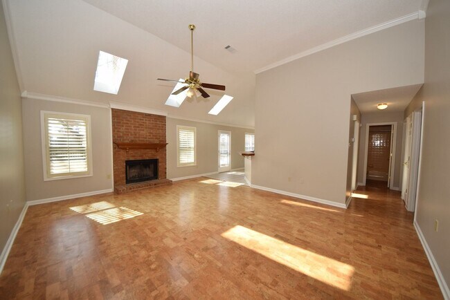 Foto del edificio - 6657 Millgrove Park Dr