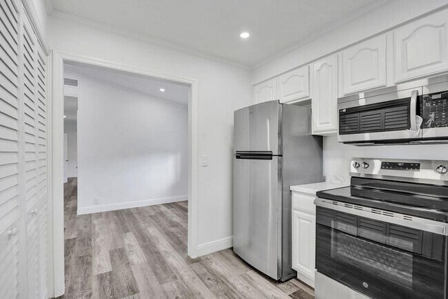 Foto del edificio - 229 SW 1st Ave