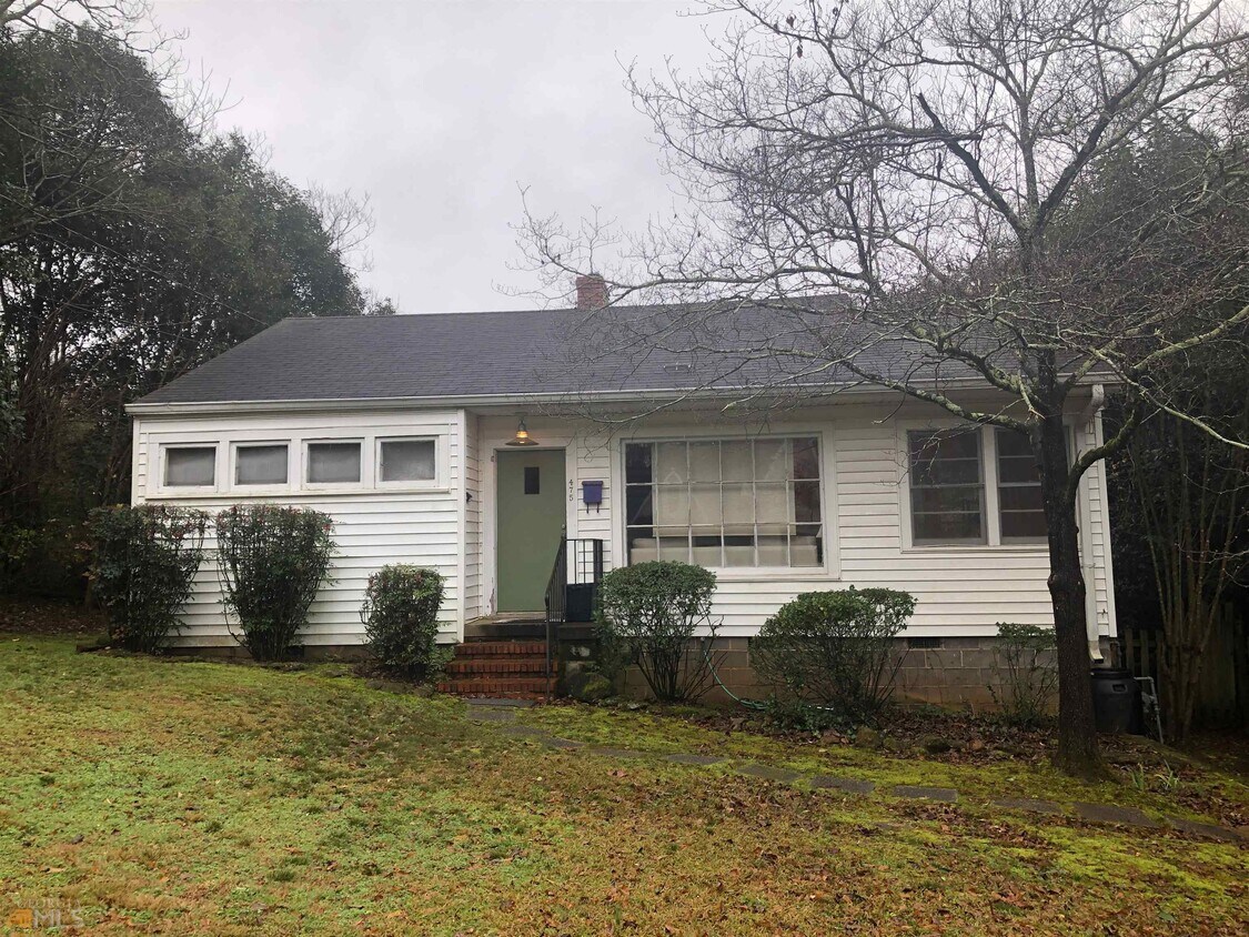Primary Photo - 475 Woodlawn Ave