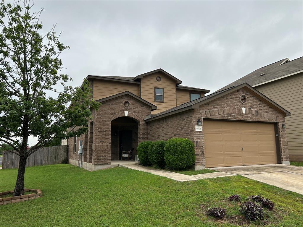 Foto principal - 9001 Bird Brook Ln