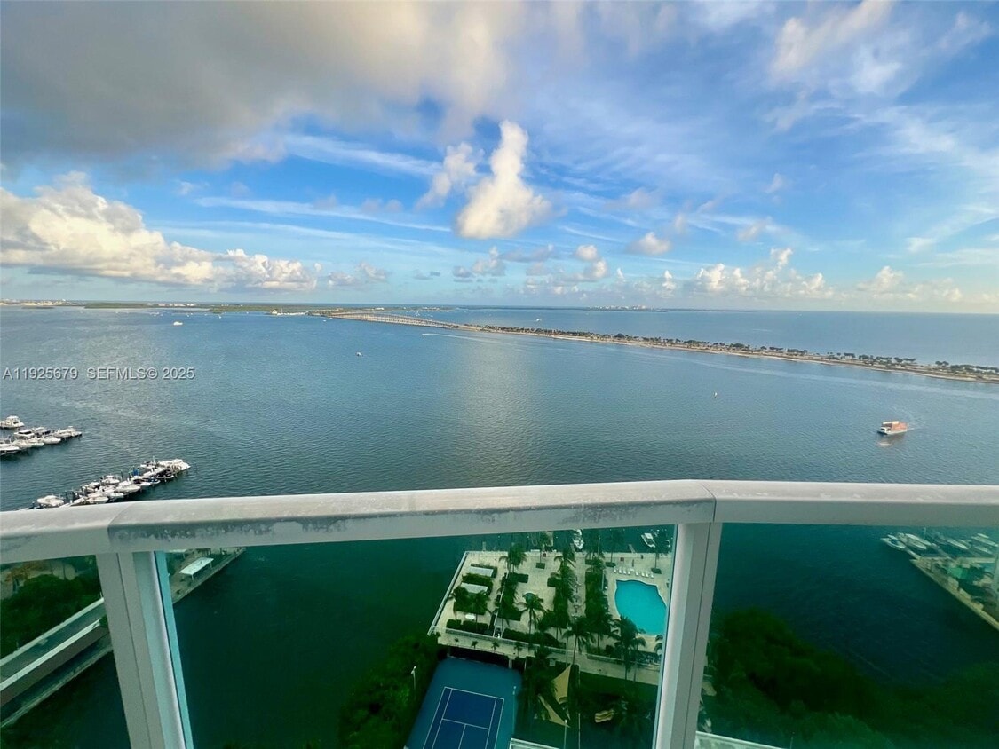 Foto principal - 2101 Brickell Ave