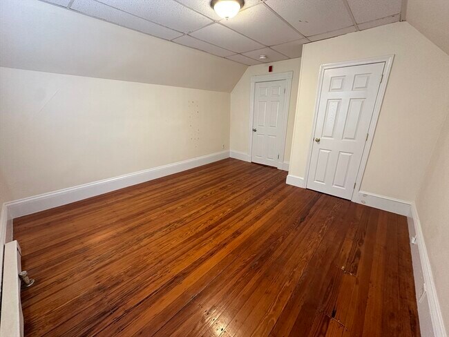 Foto del edificio - 26 Centennial Ave