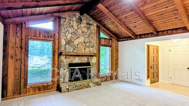 Building Photo - 3446 Orange Wood Ct NE
