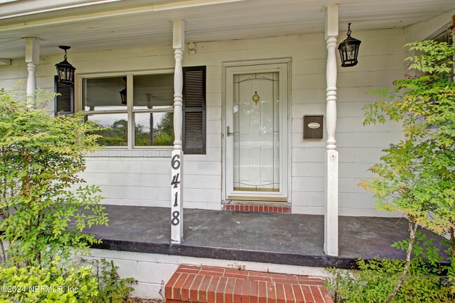 Building Photo - 6418 Terry Parker Dr N