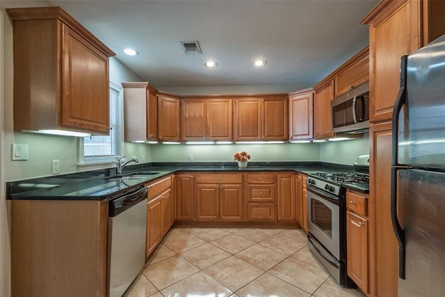 Building Photo - 3757 Rockdale Dr