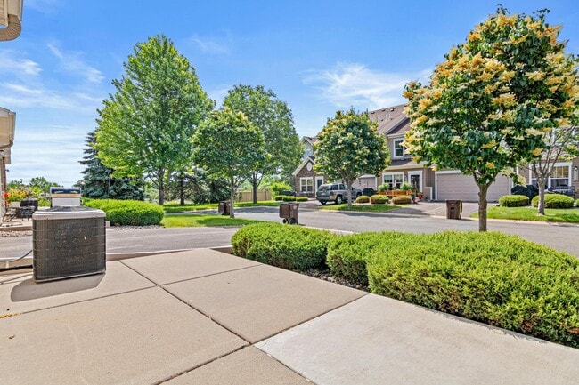 Building Photo - 13313 Virginia Ave S