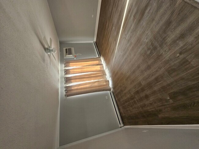 Foto del edificio - 212 Madison St