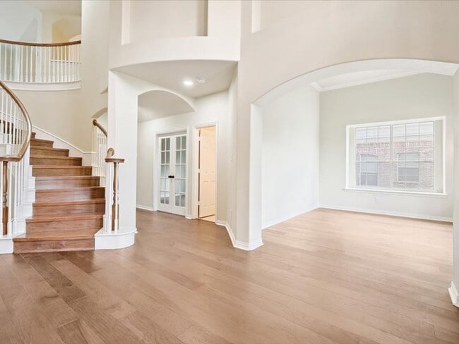 Building Photo - 9705 Terence Dr