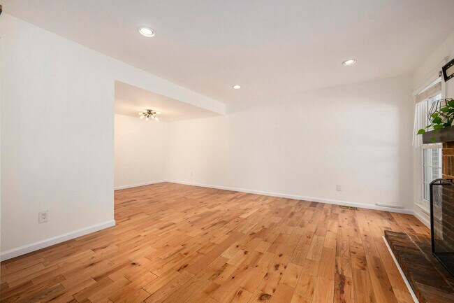 Foto del edificio - 42198 Roscommon St