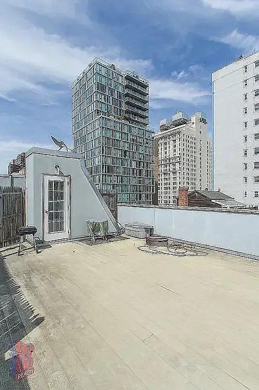 Building Photo - 2 bedroom in New York NY 10003