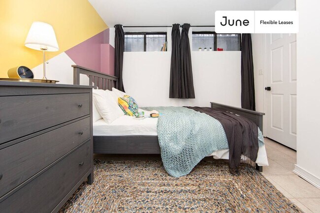 Foto del edificio - Brand Private ROOM in Fort Greene