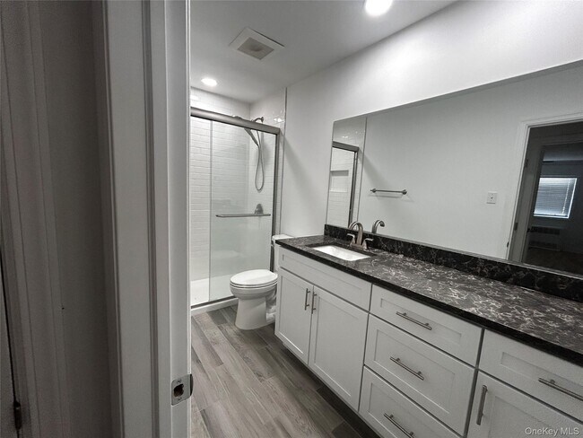 Foto del edificio - 220 Dawson Ln