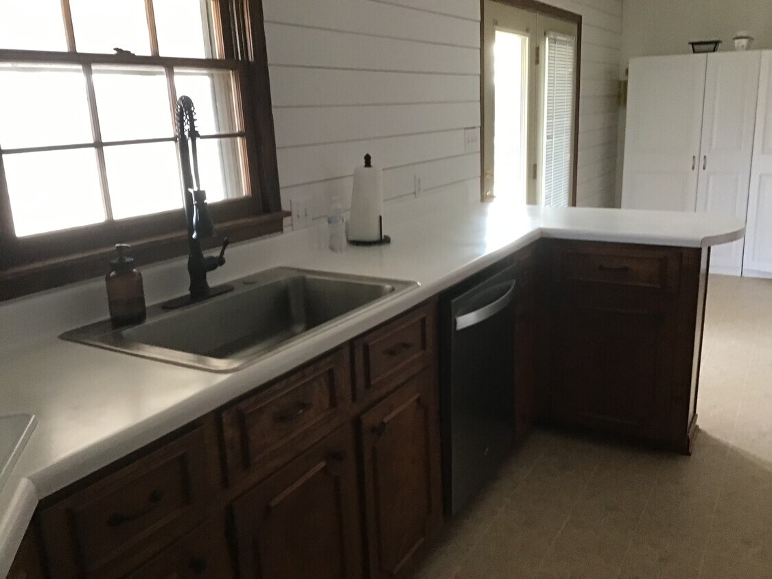 119 Casey Rd, Pinson, TN 38366 House Rental in Pinson, TN