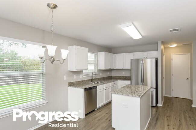 Building Photo - 8211 Maloy Manor