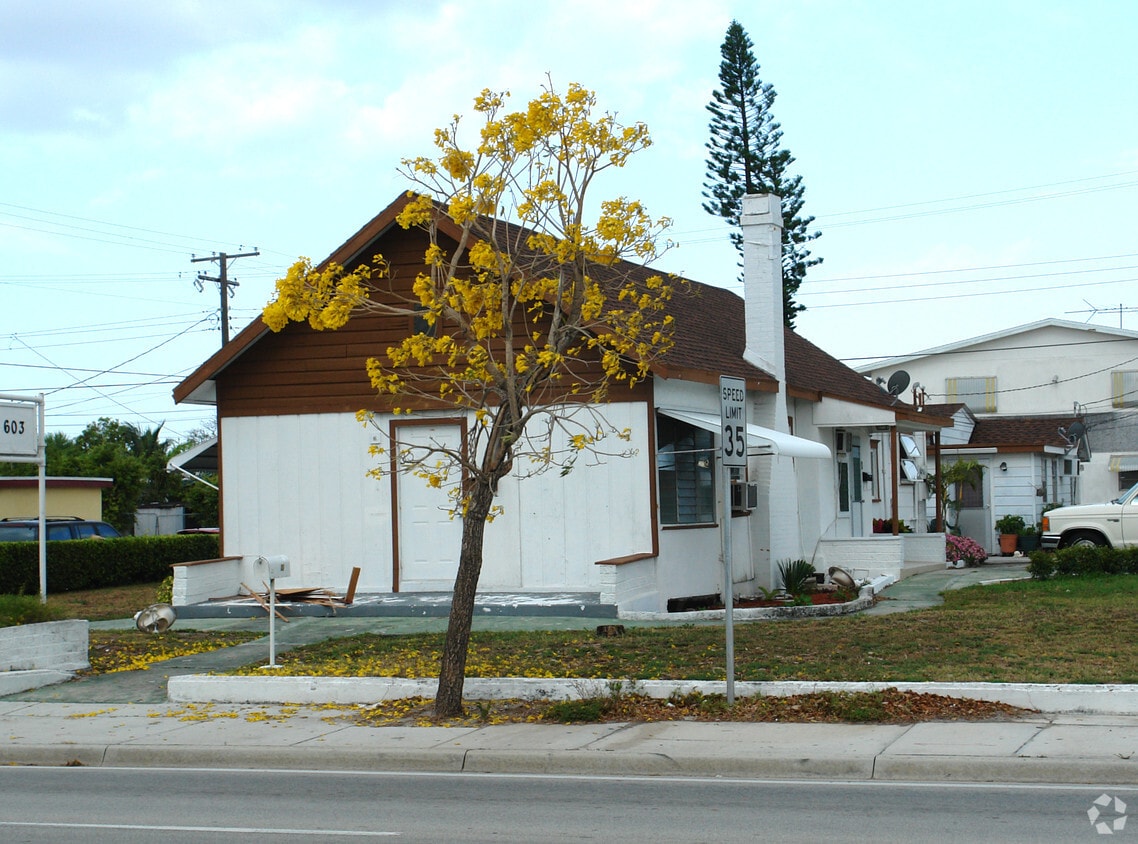 Building Photo - 603 N Dixie Hwy
