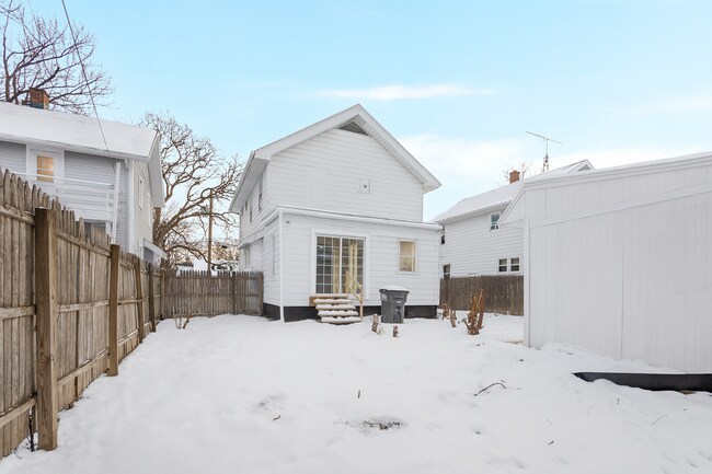 Foto del edificio - 1728 Berkshire Pl