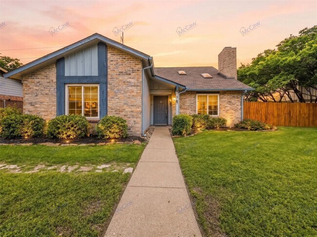 Building Photo - 767 Dove Cir