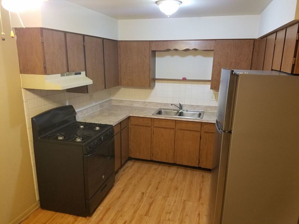 18361 Glen Oak Ave Unit 2C, Lansing, IL 60438 Condo for Rent in