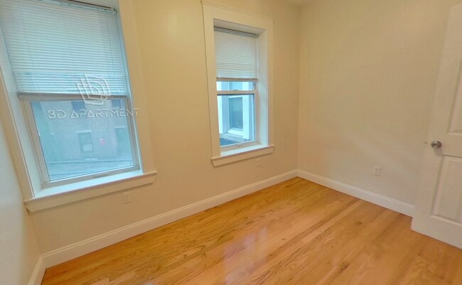 Building Photo - 9/1 No Fee! Spacious Fenway/Symphony area 4BR/1.5BA apartment