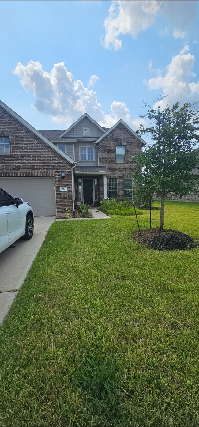 Foto del edificio - 2907 Velda May Dr