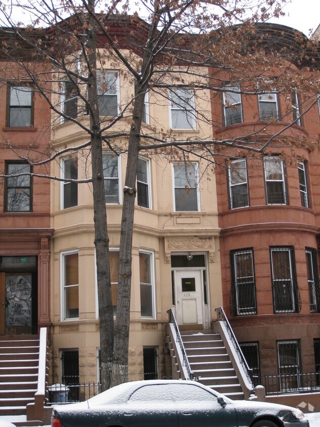 Foto principal - 113 Macon St