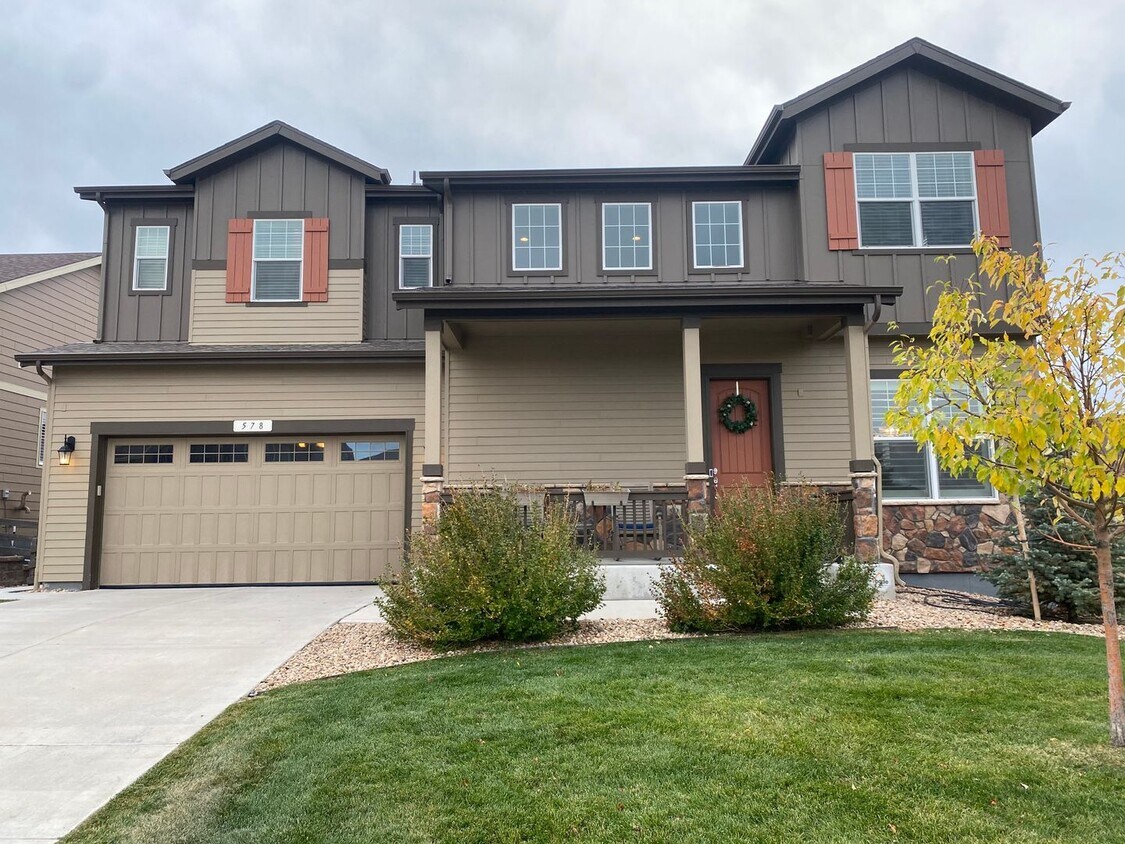 Primary Photo - Palatial Castle Rock Home
