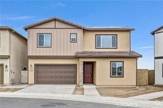 Building Photo - 252 Lily Loop
