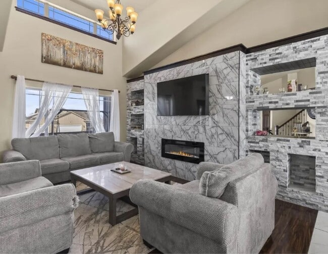 Building Photo - 1108 N Mossy Oak Ave