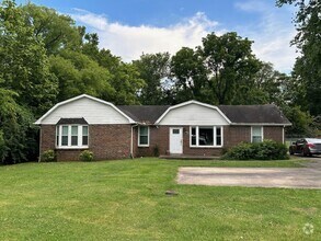 Building Photo - 106 Donna Dr