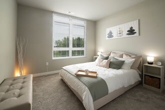Interior Photo - HUB13