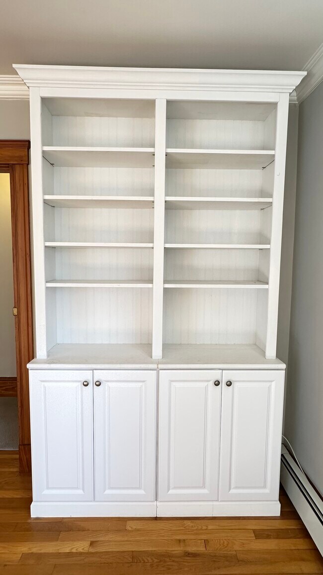 Building Photo - 62 Edgecliff Rd