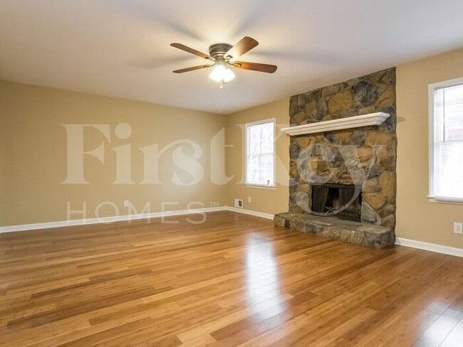 Building Photo - 137 Mediterranean Ln