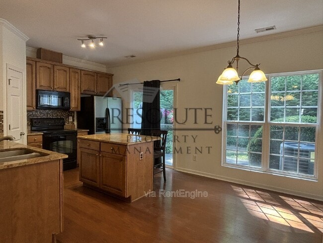 Foto del edificio - 318 Anterbury Dr