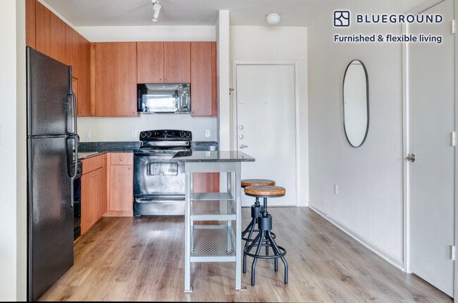 Foto del edificio - 3210 Esperanza Crossing